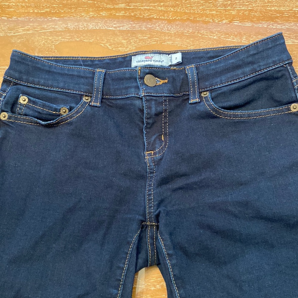 Vineyard Vines Women’s Skinny Jeans. Size: 2. Color: Deep Bay.